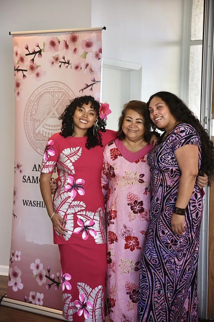 Kaili Iliganoa Shansonga, American Samoa Society President Isapela Coggins, Evelyn Siolosega Hawkins.