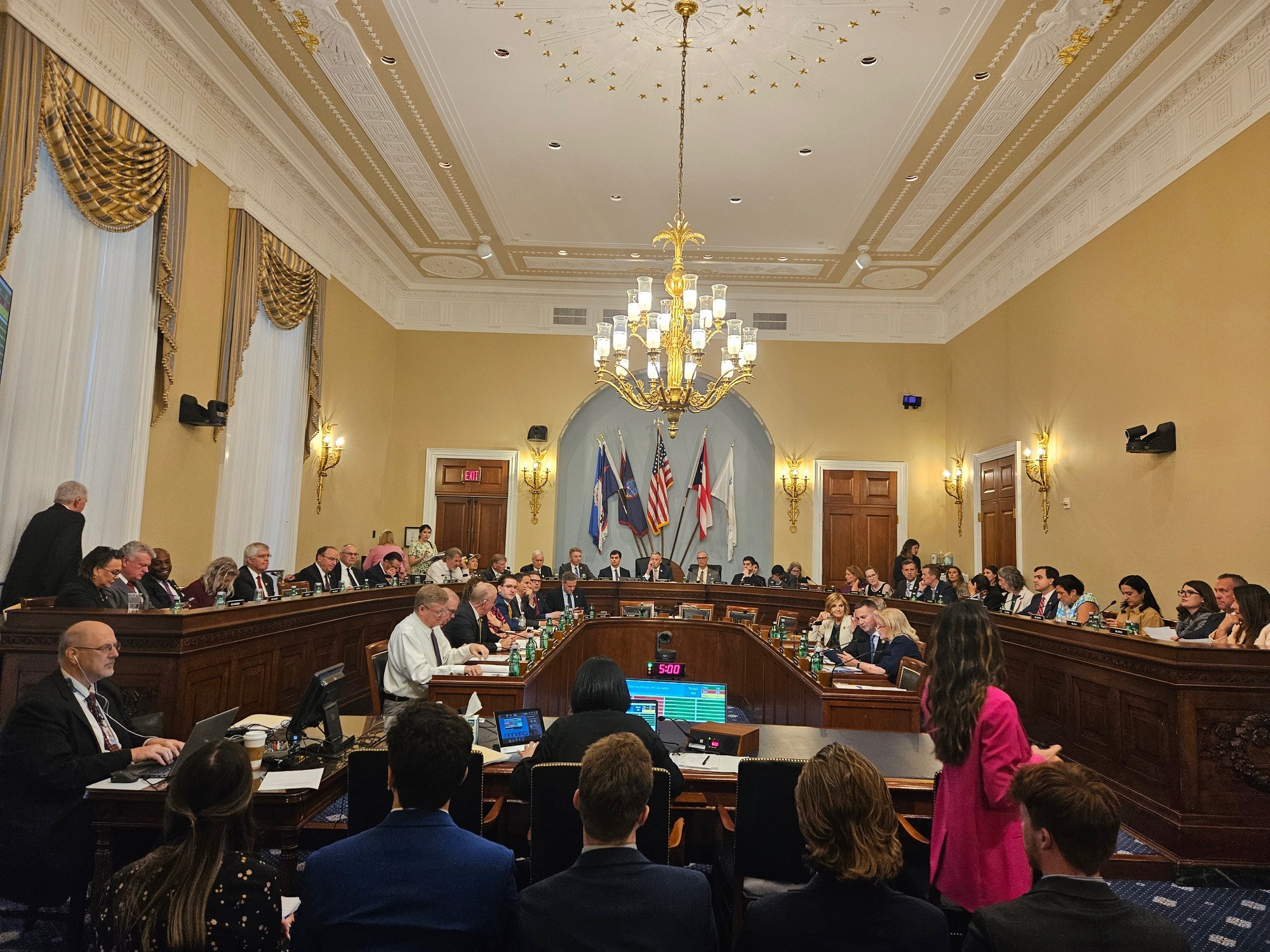 Voting in HNR full committee