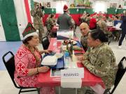 christmas-dinner-with-service-members-in-the-middle-east