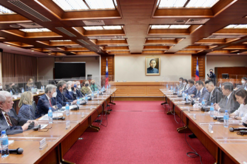 Taiwan - meeting with officials.