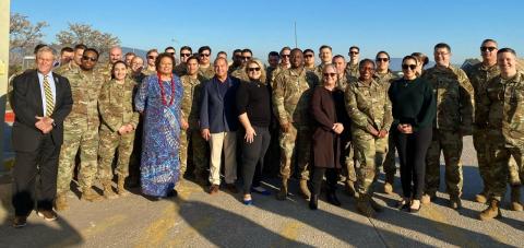 congressional-delegation-visiting-troops-christmas-weekend