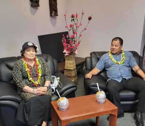 discussions-with-chuuk-gov.-alexander-r.-narruhn