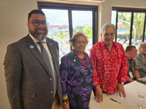 Pictured with Tonga PM Lord Fakafanua and New Zealand Foreign Minister Winston Peters