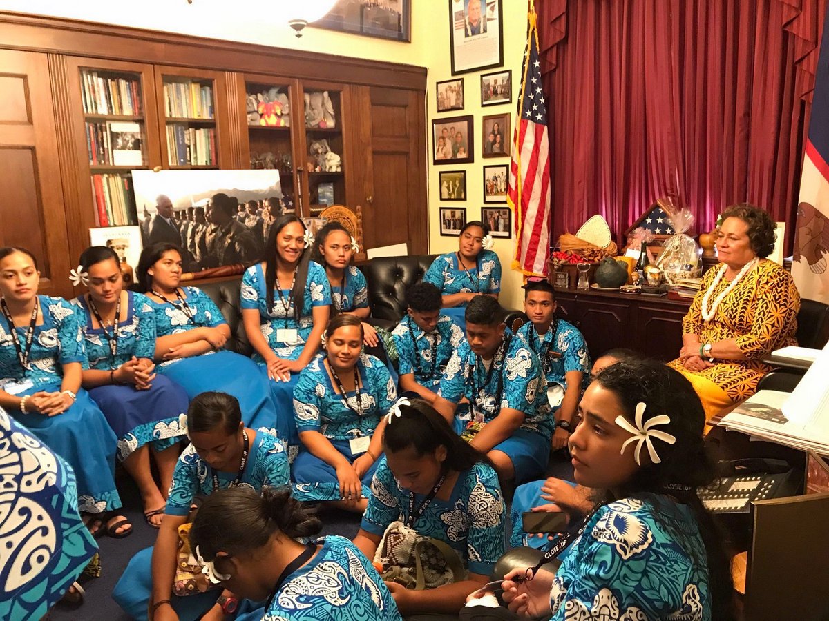 Close-Up students with Aumua Amata